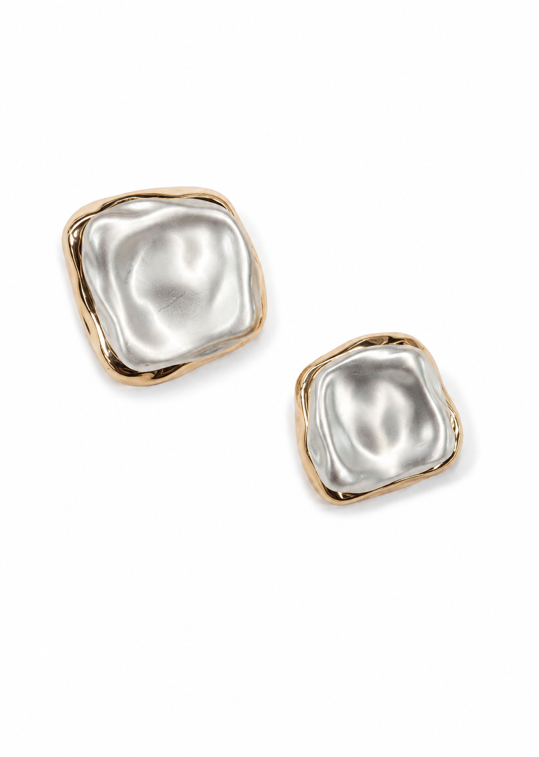 Molten Pearl Statement Button