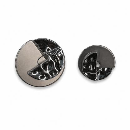 Regal Silver Crest Buttons