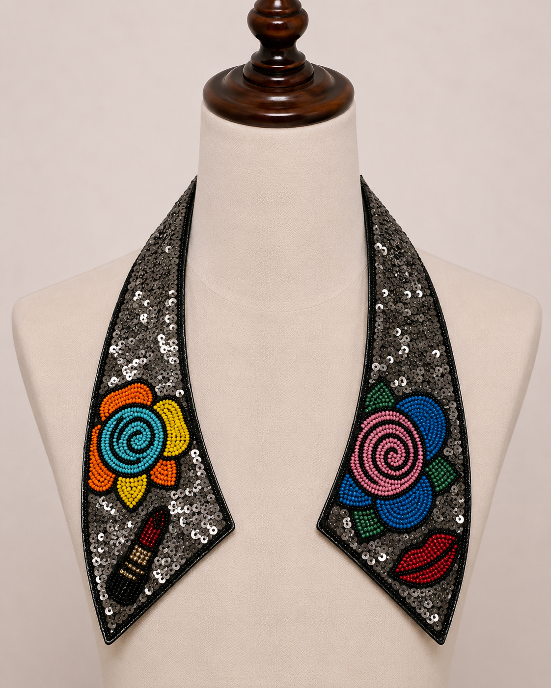 Diva Bloom Collar